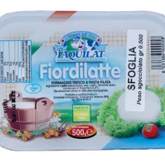 Formaggio fresco a pasta filata Fiordilatte, 500g, ideale per gustare la freschezza.