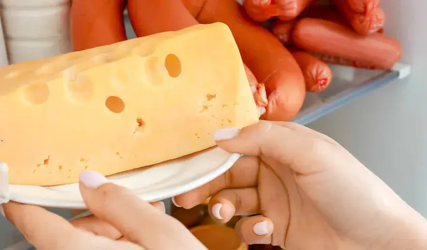 Formaggio spalmabile aperto, quanto dura in frigo?