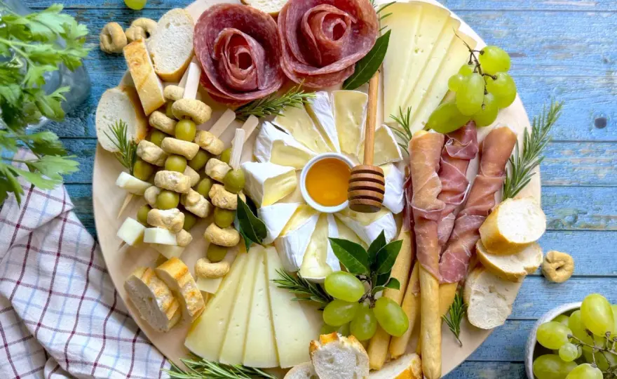 Come disporre i salumi nel piatto - Guida pratica