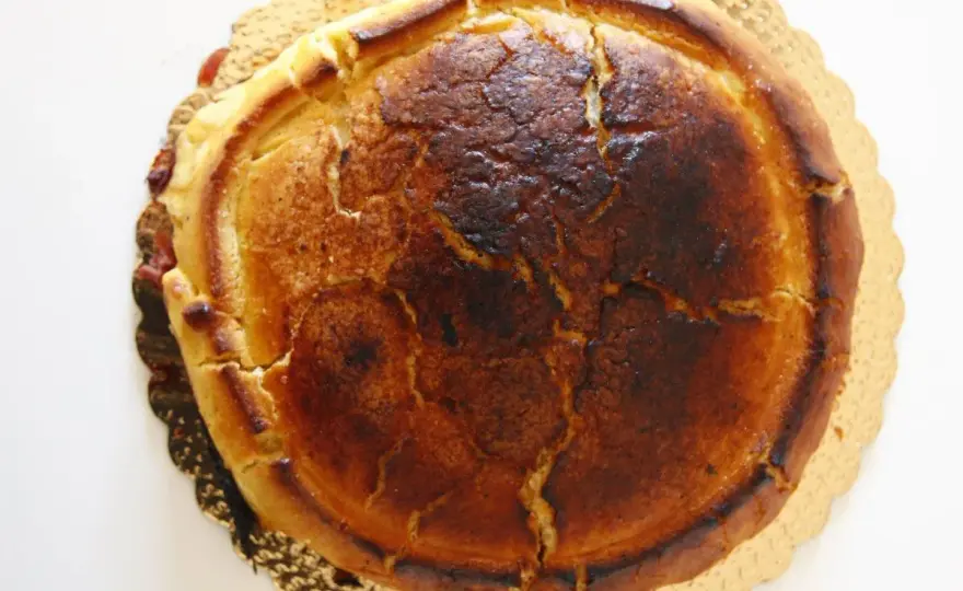 Crostata ricotta e visciole, il dolce romano senza errori
