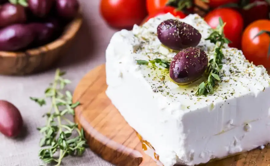 Feta greca: come scegliere quella vera e usarla al meglio