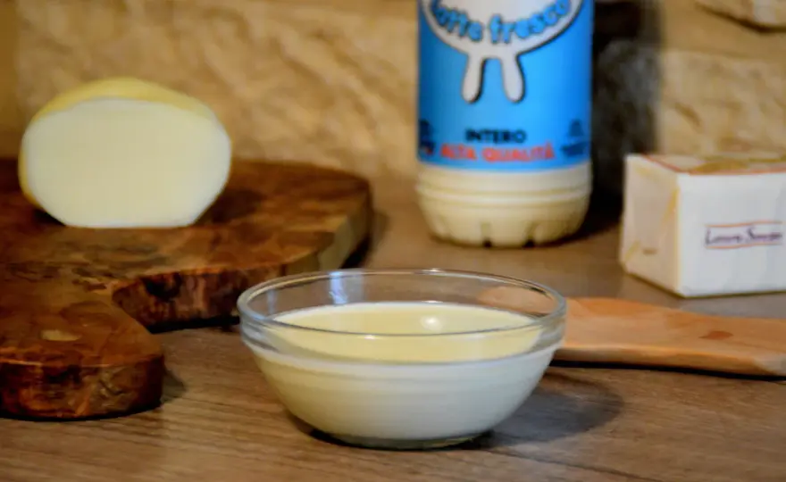 Fonduta di scamorza affumicata, cremosa e senza grumi