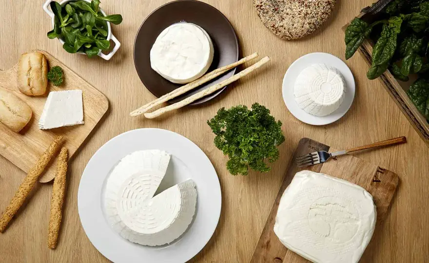 Squacquerone è grasso? La verità su calorie e dieta