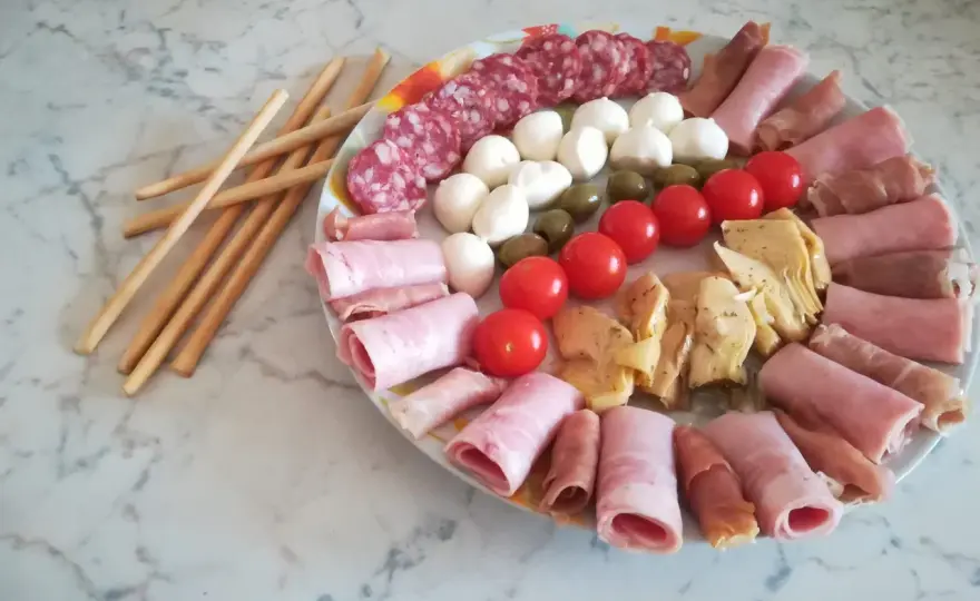 Tagliere di salumi perfetto - Guida completa agli abbinamenti